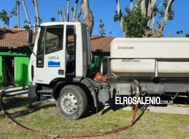Mujer internada tras caer de un techo cuando llenaba tanque con manguera de ABSA