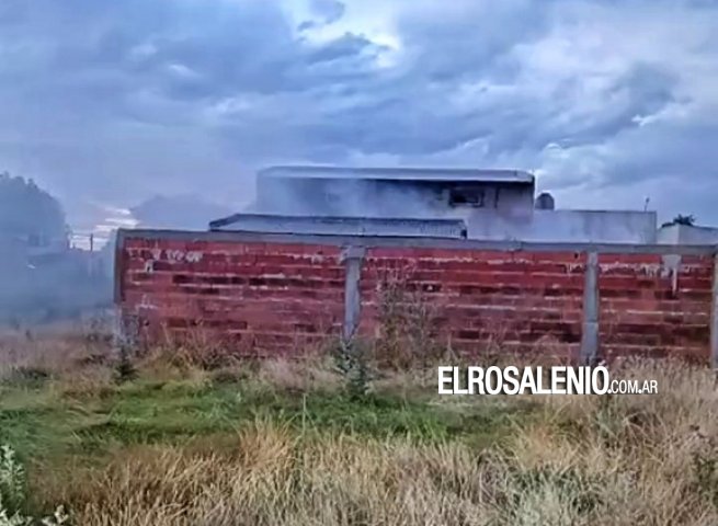 Buscan ayudar a familia para reconstrucción de su casa incendiada