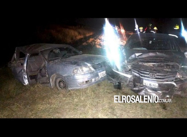 Cuatro heridos en un fuerte choque entre dos autos cerca de Pedro Luro