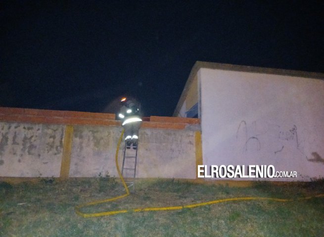 Principio de incendio en una vivienda del barrio Luiggi II