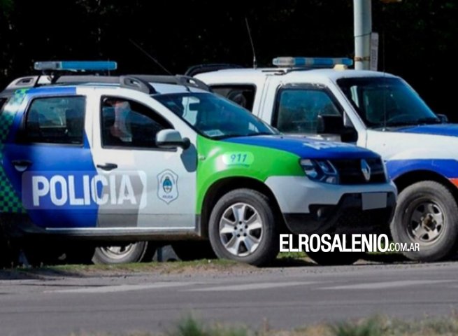 Un hombre fue detenido acusado de abusar de las hijas de su pareja