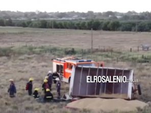 Murió un hombre tras caerle encima un carro tolva cargado de cebada