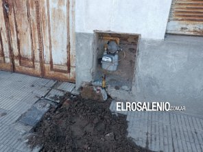 Robo y vandalismo en un medidor de gas en pleno centro de la ciudad