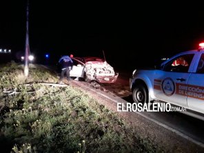 Chocan de atrás a un camión sin luces que frenó y luego huyó
