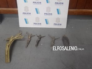 Encuentran cruces de bronce en una chatarrería sin habilitación y la clausuran