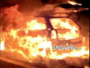 Se incendió un auto en la Ruta 3, en cercanías a la rotonda con R249