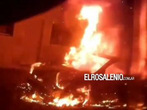 Incendio total en un auto en Nueva Bahía Blanca
