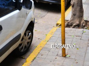 Reclaman que se cumpla la disposición para señalizar ascenso y descenso de pasajeros en farmacias