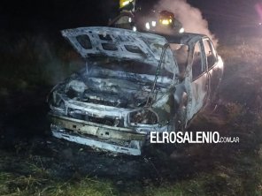 Le prestaron el auto y se le incendió