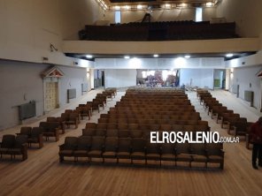 Sociedad Española busca juntar fondos para finalizar la obra de reconstrucción de su teatro