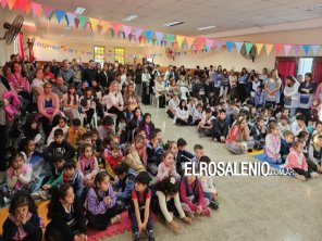 El Municipio entregó kits escolares y mobiliario para distintas escuelas