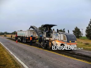 Vialidad realiza trabajos de bacheo en la RN 3, entre los cruces de Pehuen Co y Monte Hermoso
