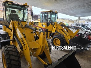 El Municipio incorporó dos palas cargadoras y un camión recolector 