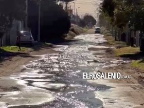 Corte de agua en ATE VII por un caño roto por una empresa que instalaba caños de gas