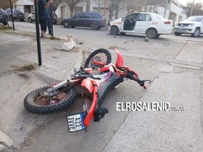 Un hombre y su hijo menor de edad, asistidos en el Hospital tras un choque