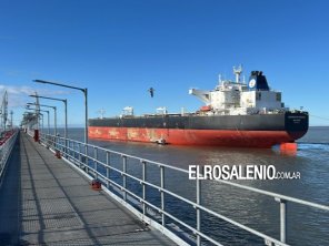 Amarró en la nueva terminal de Otamérica el petrolero más grande que haya operado en Rosales