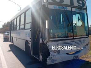 Chocaron un auto y un colectivo de la Linea 319 en Colón y Río Juramento