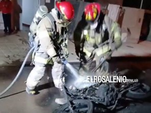 Se le prendió fuego la moto a los 20 minutos de comprarla