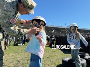 Puertas abiertas en la Base Naval para festejar el Día del Niño en el Estadio