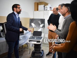 Provincia entregó un ecógrafo para el Hospital Municipal Eva Perón