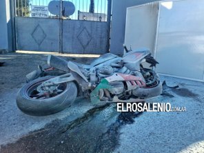 Motociclista falleció en el acto tras chocar contra el paredón del cementerio