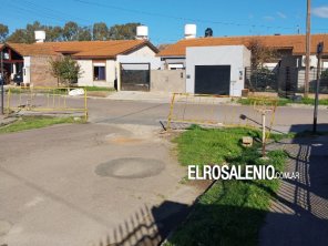 Hundimientos en barrio Centenario: “La esquina se está comiendo las casas de a poco”