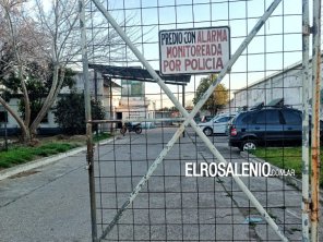 Robaron una moto en depósito Municipal, fueron perseguidos, la abandonaron y huyeron 