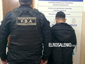 Intentó esquivar un control policial en moto y fue detenido