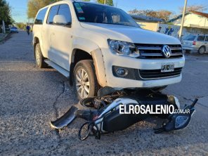 Accidente entre moto y camioneta en Ciudad de Carmelo y Roca