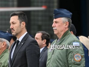 Defensa otorga ascensos retroactivos a 21 oficiales del Ejército y la Armada