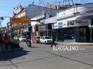 Encontró dinero en el centro y busca a su propietario