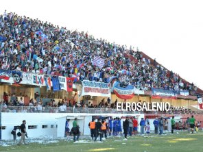 Ahora sancionaron a Rosario, por incidentes en su estadio y deberá jugar a puertas cerradas