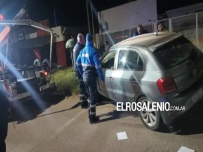 Manejaba borracho, perdió el control de su automóvil e impactó contra una casa 