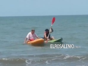 Rescataron a un kayakista que se dio vuelta en el mar en Pehuen Co