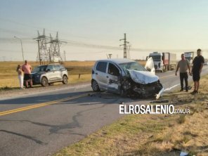 Una camioneta chocó de frente un auto en la ruta 51 cerca de Cabildo 