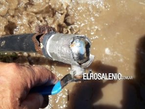  El Municipio explicó que una pérdida de agua en Nueva Bahía fue por una conexión clandestina