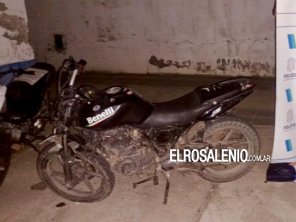 En una moto robada chocó contra un auto en el parque San Martín, la abandonó y se dio a la fuga