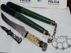 Demoraron a cuatro jóvenes por portar armas prohibidas en la vía pública