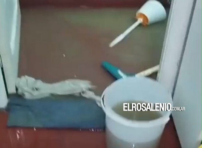 Reclamo por desbordes cloacales en pleno centro y distintos barrios