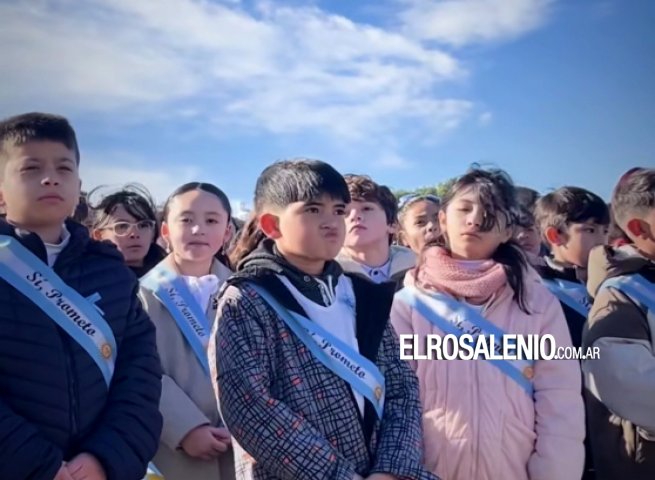 Jura, entrega de espadas a militares y promesa de estudiantes